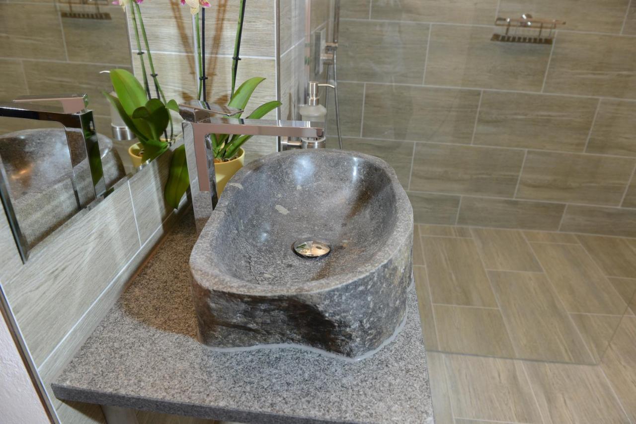 Auszeit Vienna Wellness Apartment Zewnętrze zdjęcie