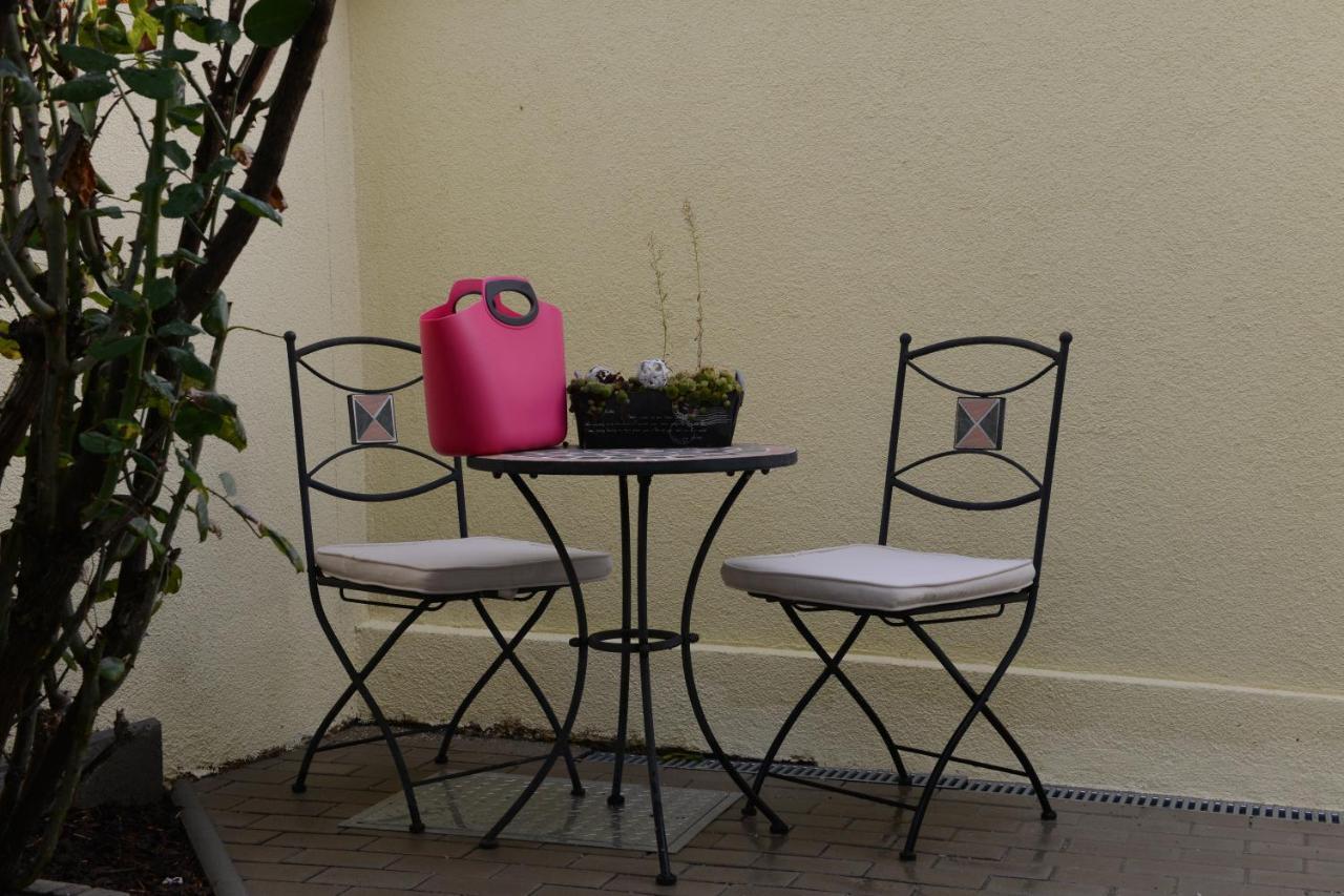 Auszeit Vienna Wellness Apartment Zewnętrze zdjęcie